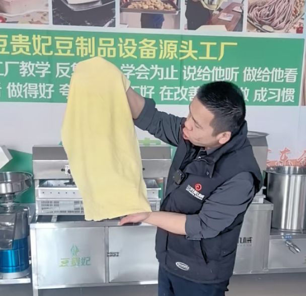 豆貴妃豆皮機(jī)怎么做豆皮 豆貴妃豆皮機(jī)怎么做豆皮